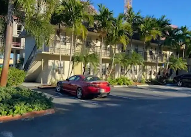 Property at Palm Grove Apartments - 1078 NE 39th St, Oakland Park, FL, 33334, 1 bed, 1 bath, [object Object]