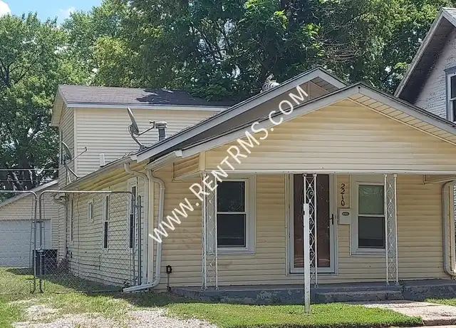 Property at 2210 SW Fillmore St, Topeka, KS, 66611, 4 beds, 2 baths, [object Object]