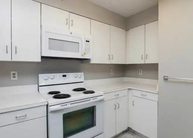 Property at 1230 23rd St NW #818, Washington, DC, 20037, 1 bed, 1 bath, [object Object]