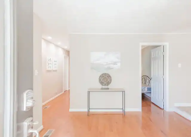 Property at 806 Tug Dr, Norcross, GA, 30093, 1 bed, 1 bath, [object Object]