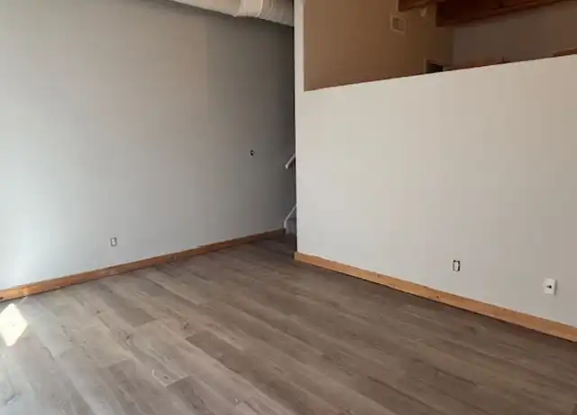Property at 1300 W 9th St Unit 817, Cleveland, OH, 44113, 1 bed, 1 bath, [object Object]