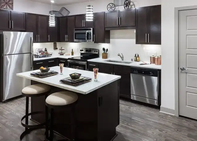 Property at Pike West Commerce - 444 W Commerce St, Dallas, TX, 75208, 0 beds, 1 bath, [object Object]