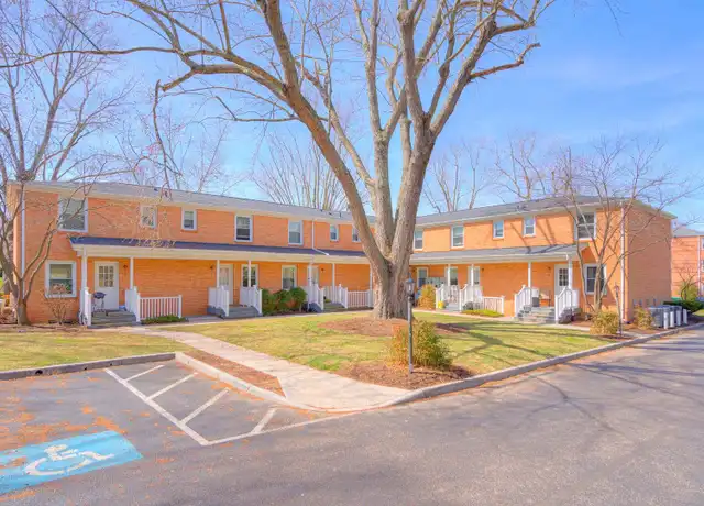 Property at 801 S Main St, Blacksburg, VA, 24060, 2 beds, 1.5 baths, [object Object]