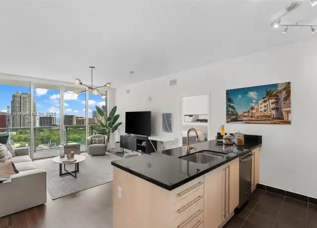 Property at 79 SW 12th St Unit 2204S, Miami, FL, 33130, 2 beds, 2 baths, [object Object]