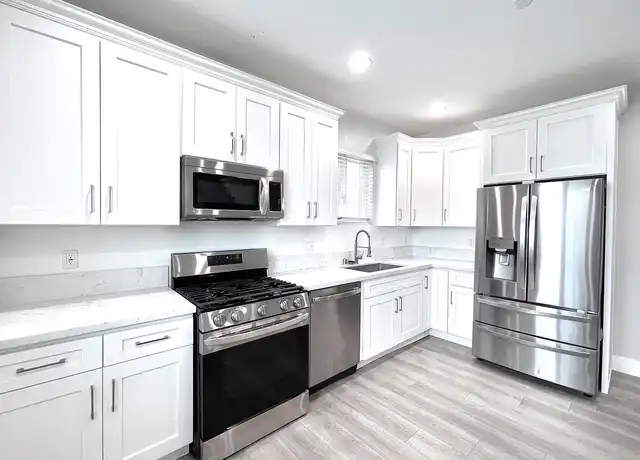 Property at 5401 Carlin St, Los Angeles, CA, 90016, 1-3 bed, 1-3 bath, [object Object]