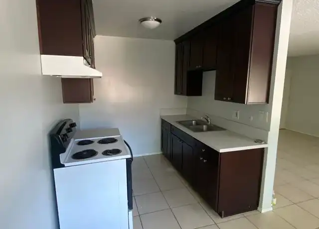 Property at 679 Earlham St Unit 8, Pasadena, CA, 91101, 1 bed, 1 bath, [object Object]
