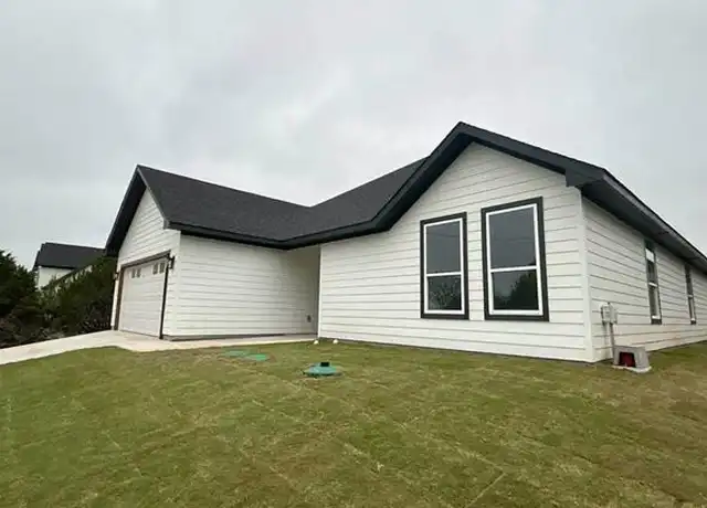 Property at 2215 Beverly Dr, Granbury, TX, 76048, 4 beds, 2 baths, [object Object]