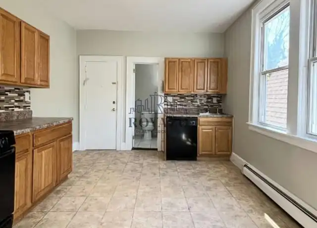 Property at 112 Eastern Pkwy Unit 3R, Irvington, NJ, 07111, 2 beds, 1 bath, [object Object]