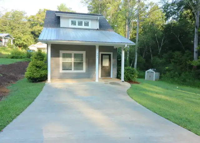 Property at 383 E Woodland Dr, Walhalla, SC, 29691, 3 beds, 2 baths, [object Object]