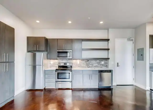 Property at 1411 S Pearl St, Denver, CO, 80210, 0-1 beds, 1 bath, [object Object]