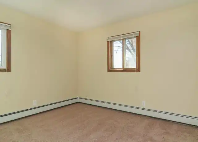 Property at 1280 7th St W Unit 2, St Paul, MN, 55102, 2 beds, 1 bath, [object Object]