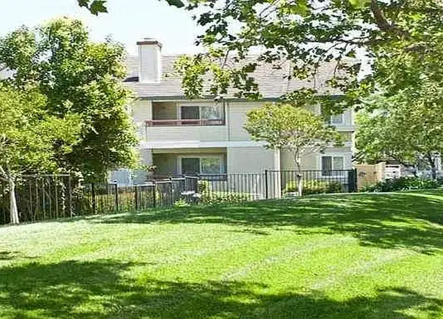 Photo of 300 Peppertree Way, Pittsburg, CA 94565