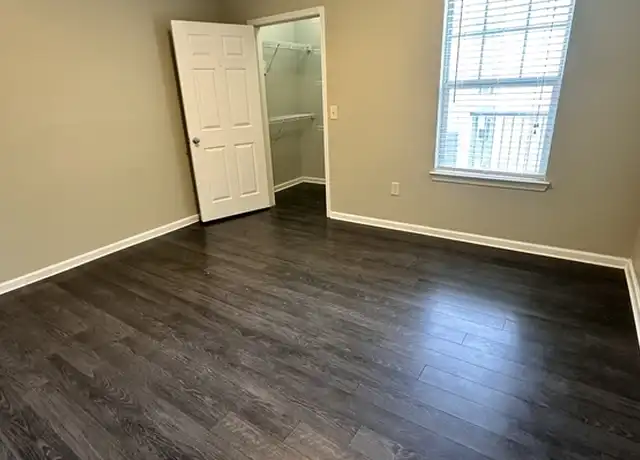 Property at 800 Vista Lake Dr #205, Candler, NC, 28715, 3 beds, 2 baths, [object Object]