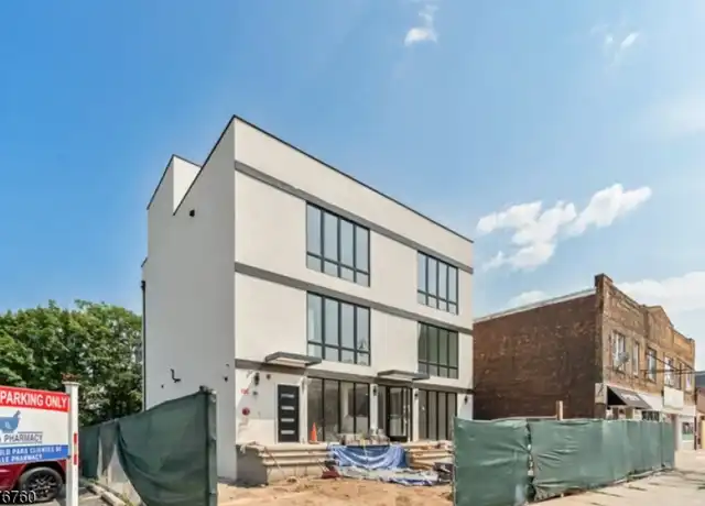 Property at 330 Washington Ave Unit R2, Belleville, NJ, 07109, 1 bed, 1 bath, [object Object]