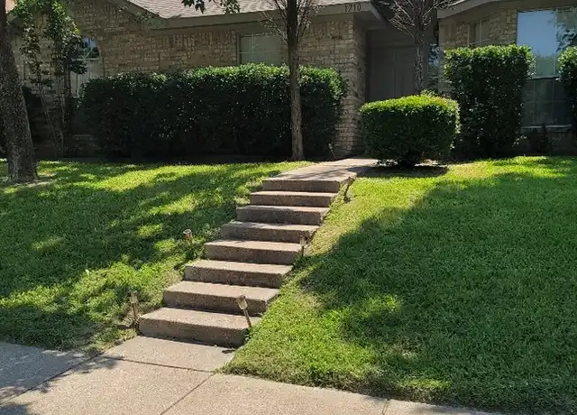 Property at 1710 Straus Rd, Cedar Hill, TX, 75104, 3 beds, 2 baths, [object Object]