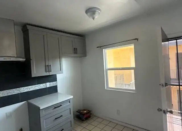 Property at 1684 Murchison St Unit 11, Los Angeles, CA, 90033, 2 beds, 1 bath, [object Object]