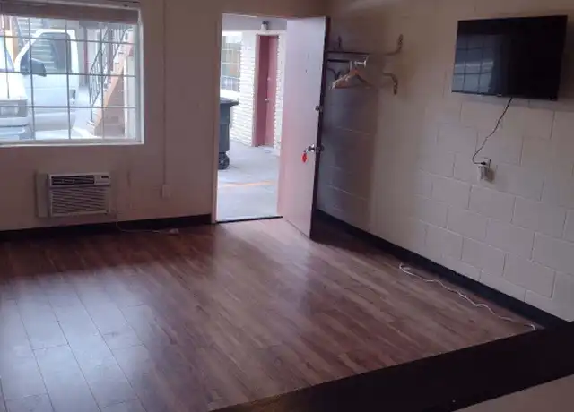 Property at 309 E 3rd Ave Unit 107, Moses Lake, WA, 98837, 1 bed, 1 bath, [object Object]