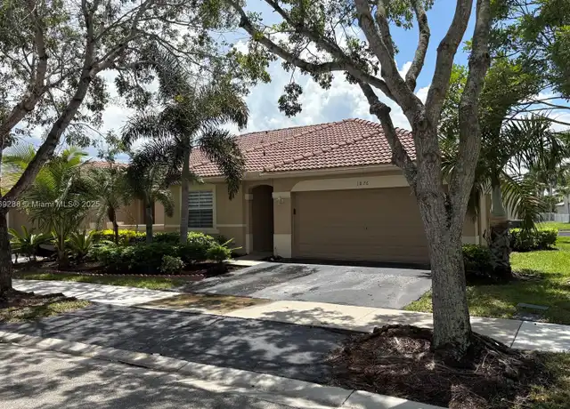 Property at 1876 Andromeda Ln Unit 1876, Weston, FL, 33327, 3 beds, 2 baths, [object Object]