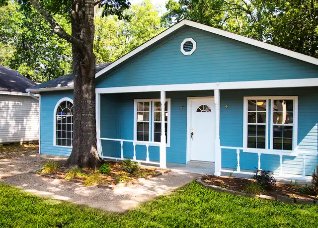 Property at 5 Oak Forest Pl, Maumelle, AR, 72113, 3 beds, 1.5 baths, [object Object]
