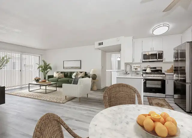 Photo of 27940 Solamint Rd, Canyon Country, CA 91387