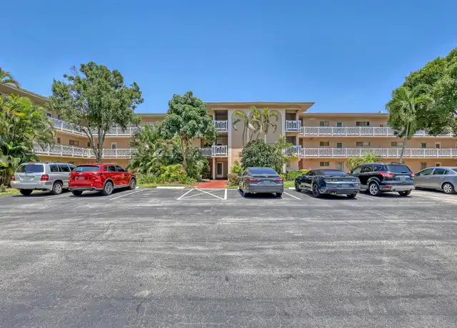 Property at 2687 Garden Dr N #205, Lake Worth, FL, 33461, 2 beds, 1 bath, [object Object]