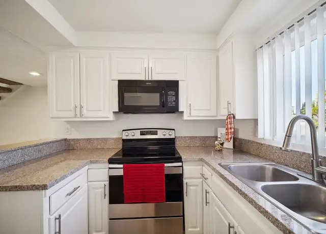 Photo of 13730 Via del Palma Ave, Whittier, CA 90602