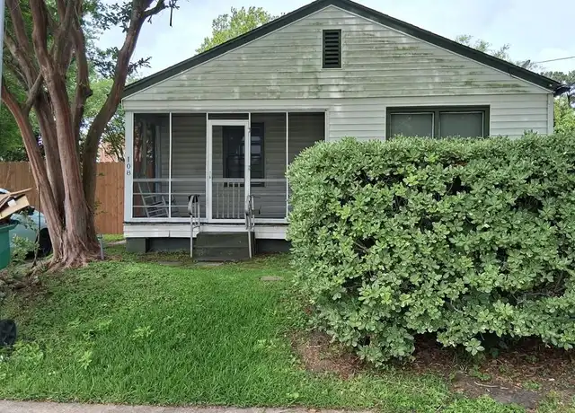 Property at 108 Maine St, New Orleans, LA, 70121, 2 beds, 1 bath, [object Object]