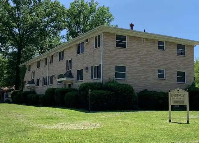 Property at 1623 Portage Ave Unit 2, Chesterton, IN, 46304, 2 beds, 1 bath, [object Object]