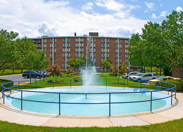Property at Fountain Club - 7604 Fountainebleau Dr, New Carrollton, MD, 20784, 0-2 beds, 1 bath, [object Object]