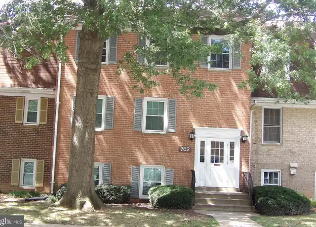 Property at 762 Quince Orchard Blvd Unit 762-102, Gaithersburg, MD, 20878, 2 beds, 2 baths, [object Object]