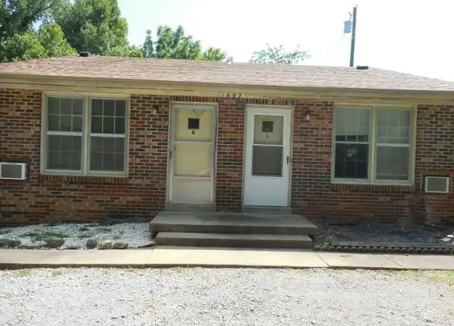 Property at 1602 Paradise Hill Rd Unit B, Clarksville, TN, 37043, 1 bed, 1 bath, [object Object]