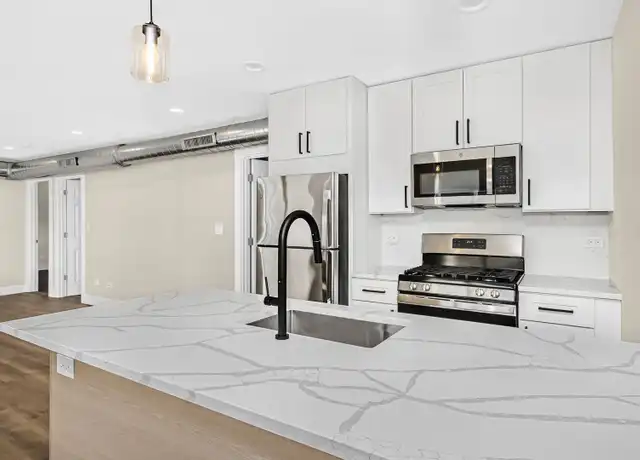 Property at 1218 W Lexington St Unit 304, Chicago, IL, 60607, 3 beds, 2 baths, [object Object]