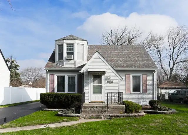 Property at 6828 W 97th St, Oak Lawn, IL, 60453, 3 beds, 1 bath, [object Object]