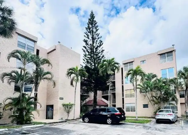 Property at 9410 Live Oak Pl, Davie, FL, 33324, 2 beds, 2 baths, [object Object]