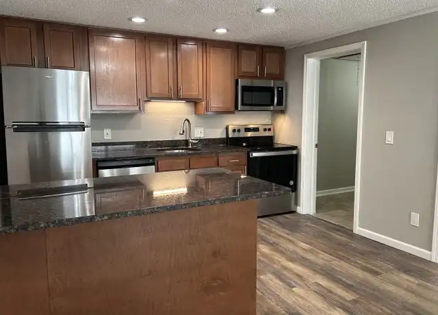 Property at 110 Waterbury Ct Unit 221, Westland, MI, 48186, 1 bed, 1 bath, [object Object]