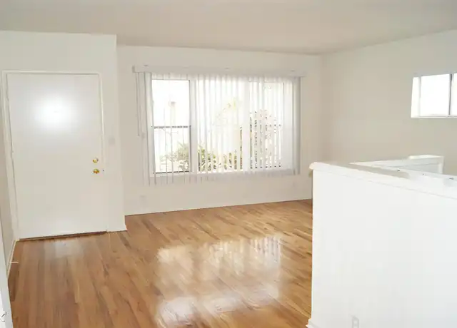 Property at 1422 Pearl St Unit 26A, Santa Monica, CA, 90405, 1 bed, 1 bath, [object Object]