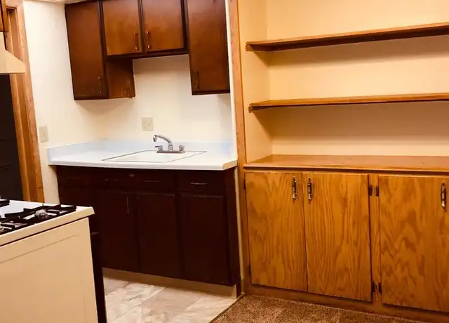 Property at Carriage Court - 2570 N Maryland Ave, Milwaukee, WI, 53211, 1-3 bed, 1-1.5 bath, [object Object]