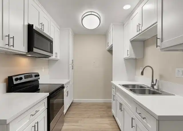 Property at Applewood Apartments - 8112 Magnolia Ave, Riverside, CA, 92504, 1 bed, 1 bath, [object Object]
