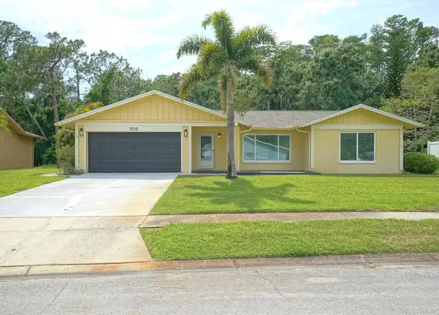 Property at 1010 Mainsail Way, Palm Harbor, FL, 34685, 2 beds, 2 baths, [object Object]