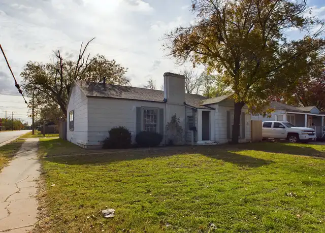 Property at 2101 30th St, Lubbock, TX, 79411, 3 beds, 1 bath, [object Object]