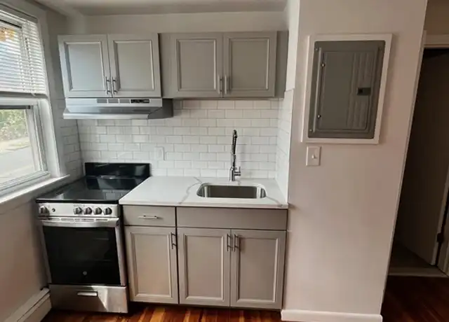 Property at 2 Granite St Unit 5, Malden, MA, 02148, 1 bed, 1 bath, [object Object]