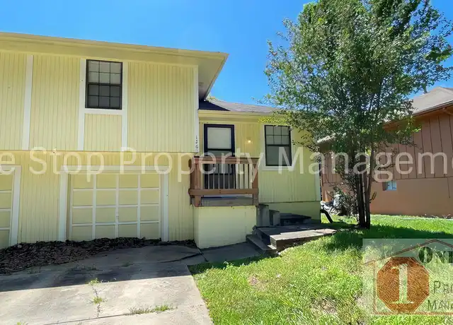 Property at 126 SW Chicago St, Blue Springs, MO, 64014, 2 beds, 1 bath, [object Object]