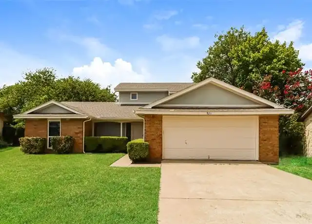 Property at 821 Lisa Ln, Cedar Hill, TX, 75104, 3 beds, 2.5 baths, [object Object]