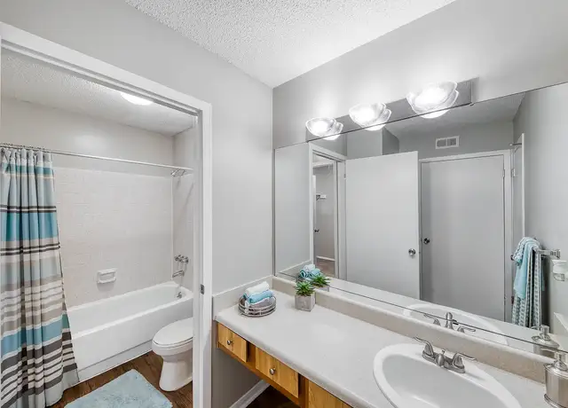 Photo of 4051 E Olive Rd, Pensacola, FL 32514