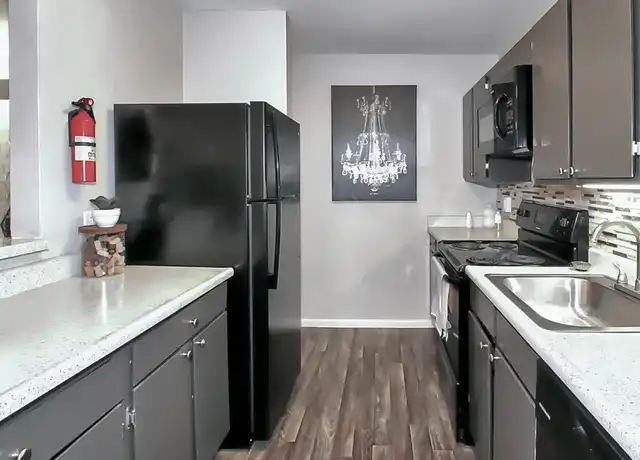 Property at Alamo Estates - 8000 Midcrown Dr, San Antonio, TX, 78218, 1 bed, 1 bath, [object Object]