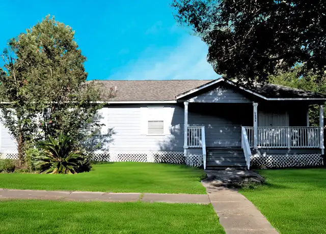 Property at 6824 Eastwood St, Houston, TX, 77021, 3 beds, 2.5 baths, [object Object]