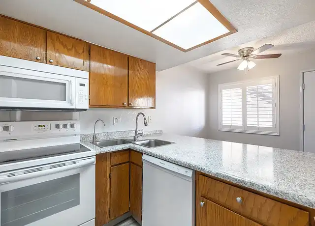 Property at Sahara View Apartments - 3600 El Conlon Ave, Las Vegas, NV, 89102, 1 bed, 1 bath, [object Object]
