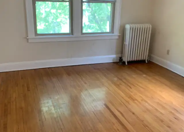 Property at 1720 Ashland Ave Unit 10, St Paul, MN, 55104, 1 bed, 1 bath, [object Object]