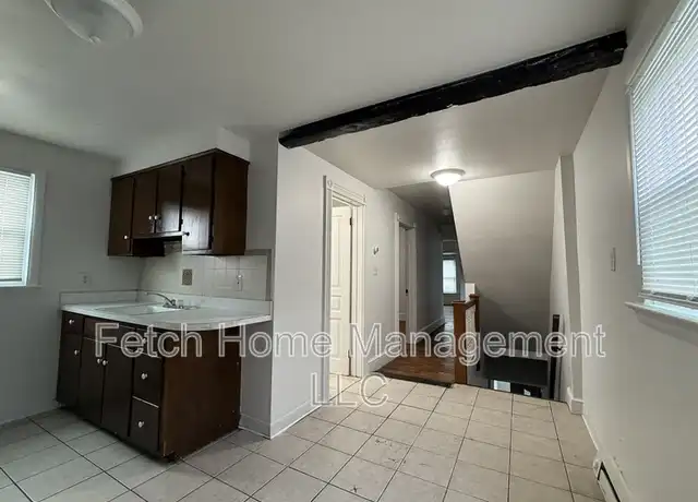 Property at 738 E King St Unit 4, Lancaster, PA, 17602, 1 bed, 1 bath, [object Object]