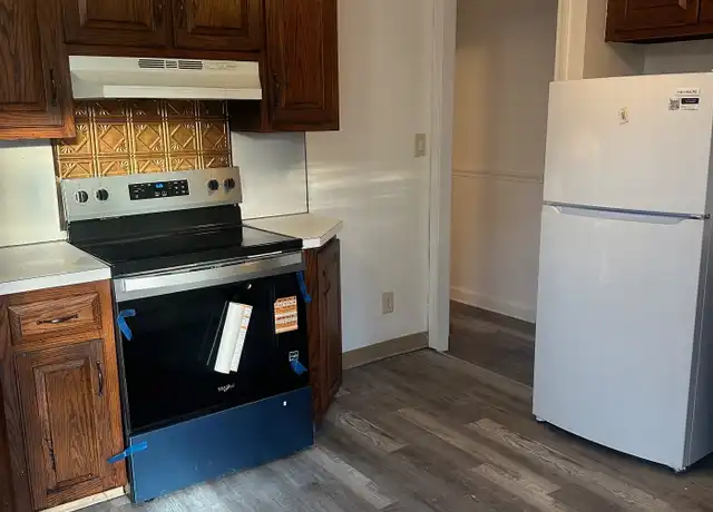 Property at 31 George St, Bristol, CT, 06010, 3 beds, 1 bath, [object Object]